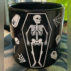 Sourpuss Decorative Skeleton Spooky Ceramic Planter Pot